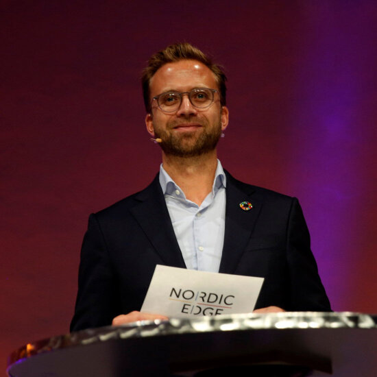 Nicolai-Astrup deler ut pris på DOGA
