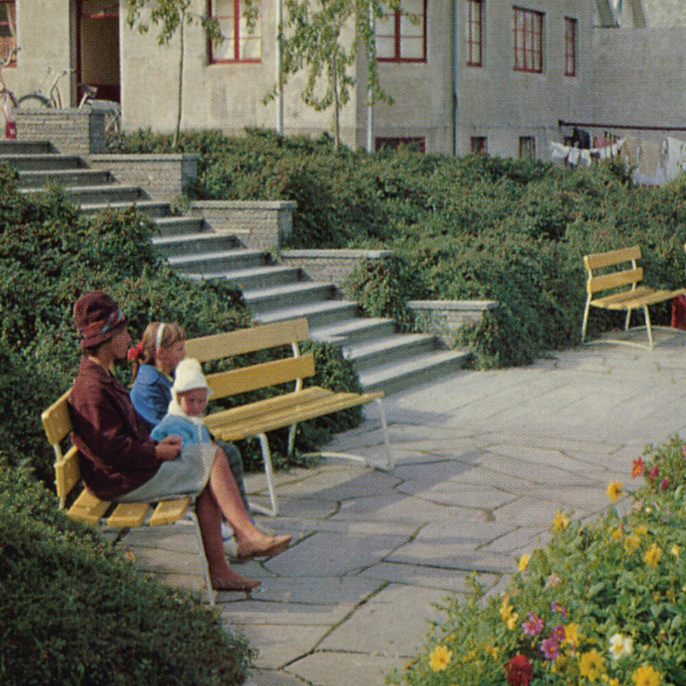 Vestre park benches in the 60s_credit_VESTRE.jpg