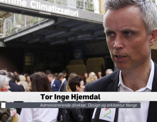 Tor Inge Hjemdal blir intervjuet av TV 2