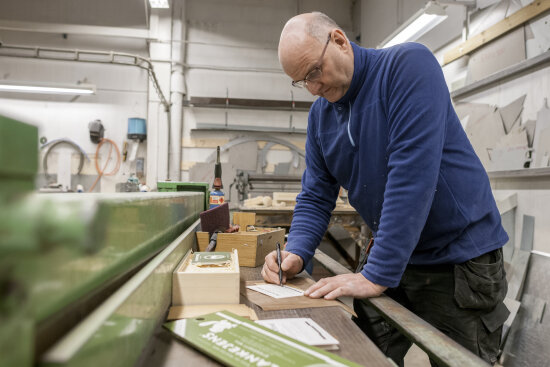 Plankejens og StudioGeist får DOGA-merket for design og arkitektur for PlankeJens – et både nostalgisk og moderne leketøy i tre.